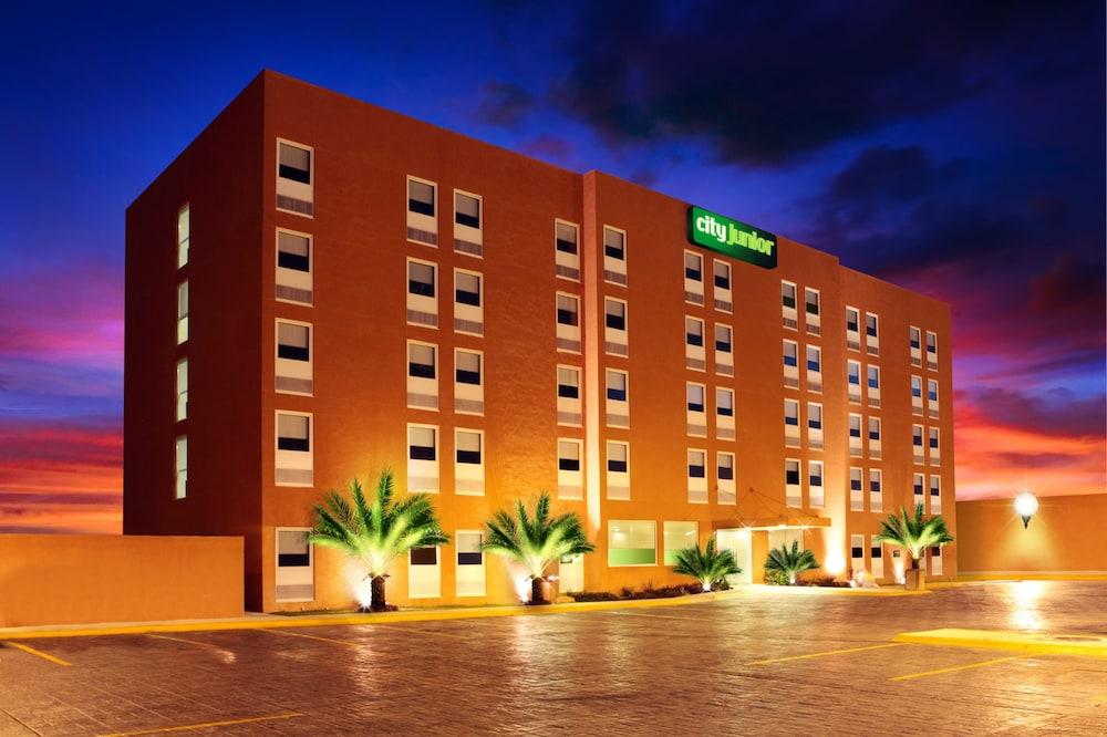 City Express Junior By Marriott Cancun Hotel Exterior photo