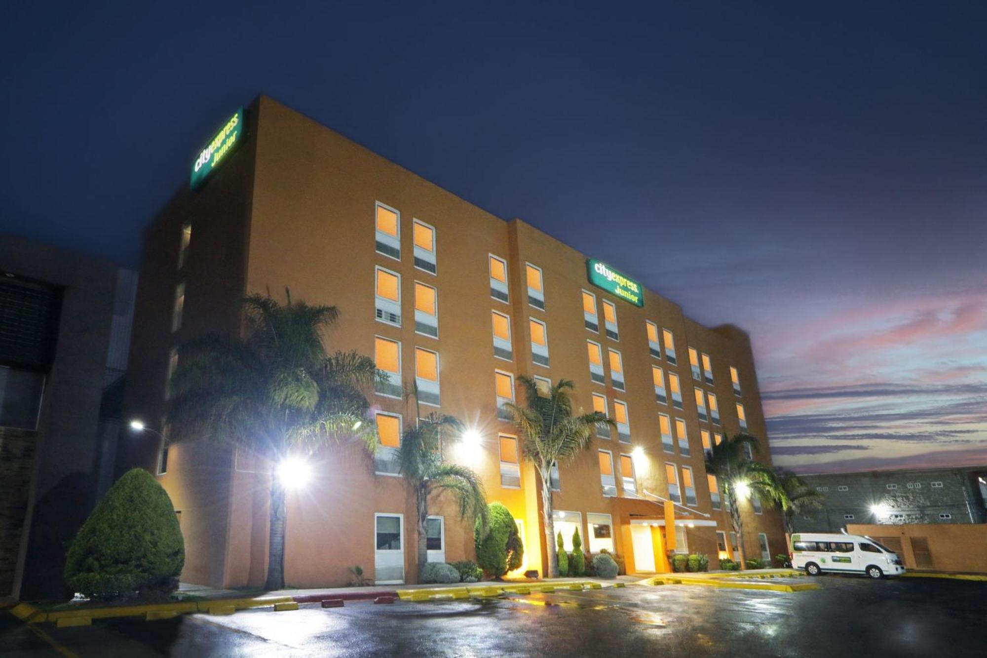 City Express Junior By Marriott Cancun Hotel Exterior photo